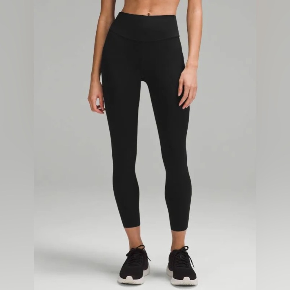 Lululemon Black 3/4 Length Leggings with Pockets - Picture 1 of 9